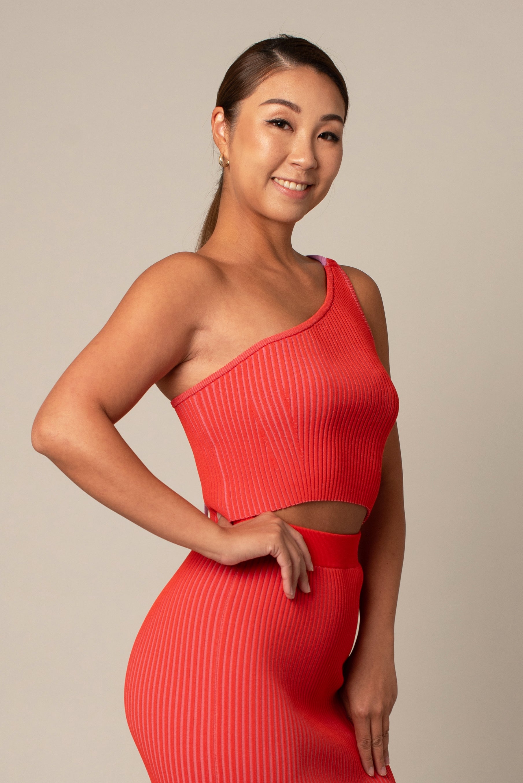 aurea alice top in poppy, side two, clothes for athletic women